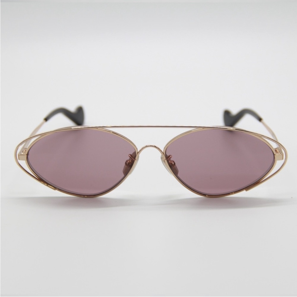 STUNNING NEVER WORN LOEWE SUNGLASSES